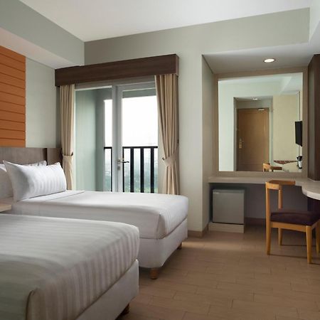 Vega Hotel Gading Serpong Exterior foto