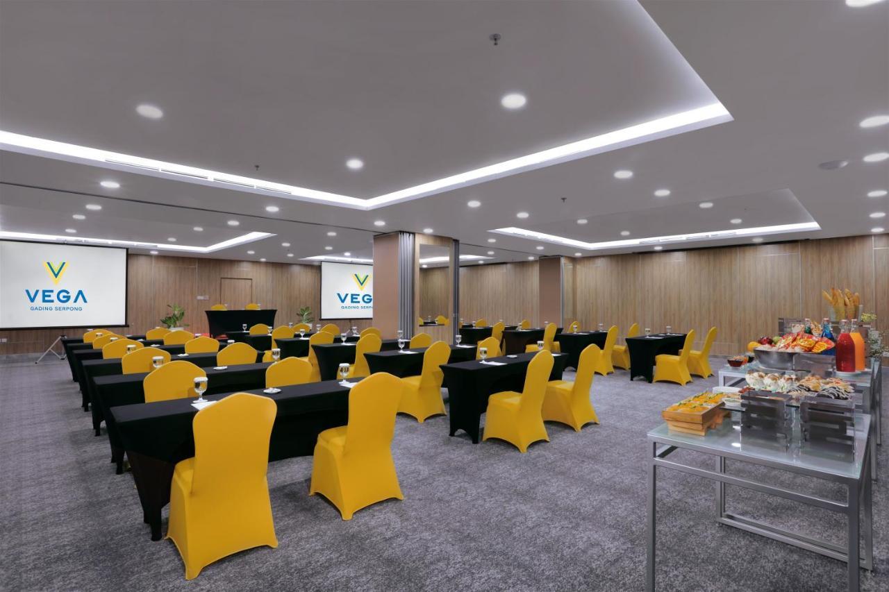 Vega Hotel Gading Serpong Exterior foto